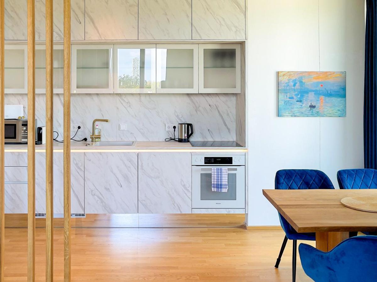 Apartment Kaiser Lodge by AlpenLuxus mit Rooftop Pool&Tiefgaragenstellplatz Wien